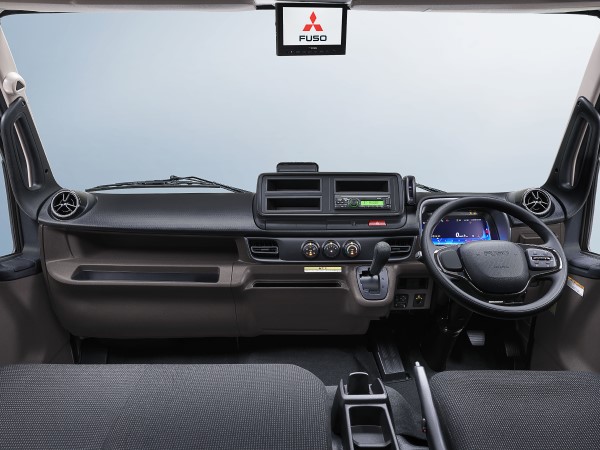 キャンター（小型トラック） | 三菱ふそうトラック・バス株式会社