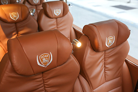 高級感あふれる内装